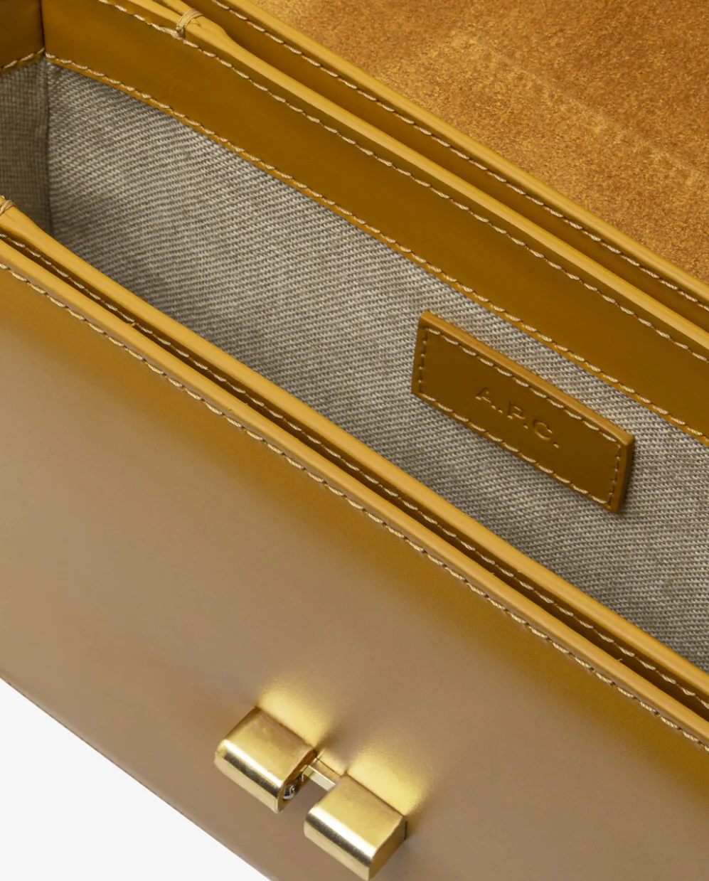 A.P.C. Terre Grace Bag - Image 3